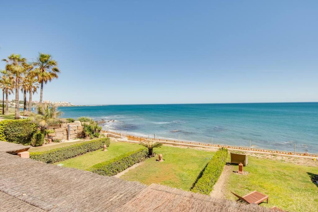 Beachfront Townhouse Estepona Extérieur photo
