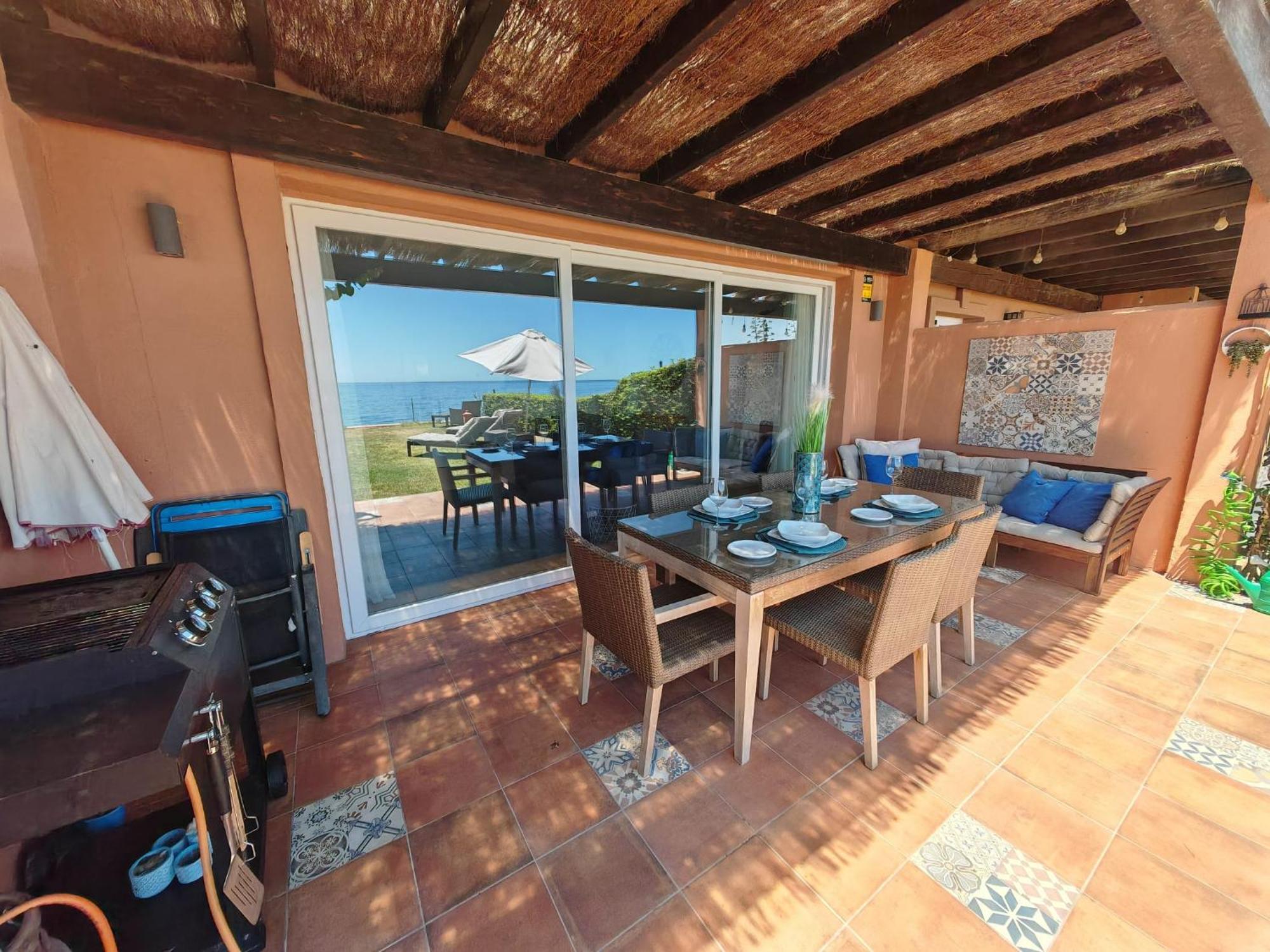 Beachfront Townhouse Estepona Extérieur photo